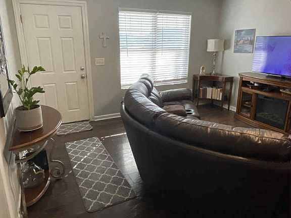 4th image of 1505 Destiny Dr