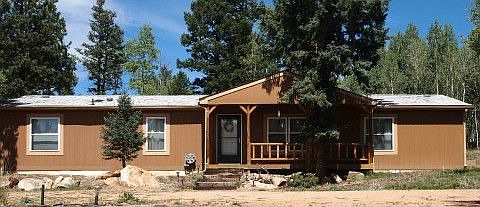 NICE HOME W/ CUSTOM CABINETS
