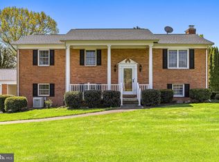7167 Fox Trl, Warrenton, VA 20186