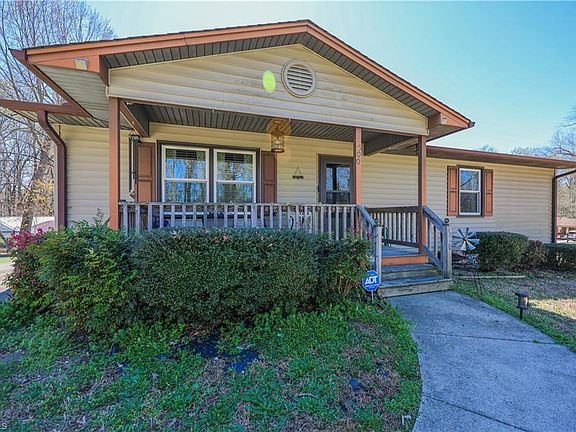 4th image of 500 Lynbrook Dr