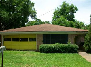 626 S 11th St, Quincy, FL 32351