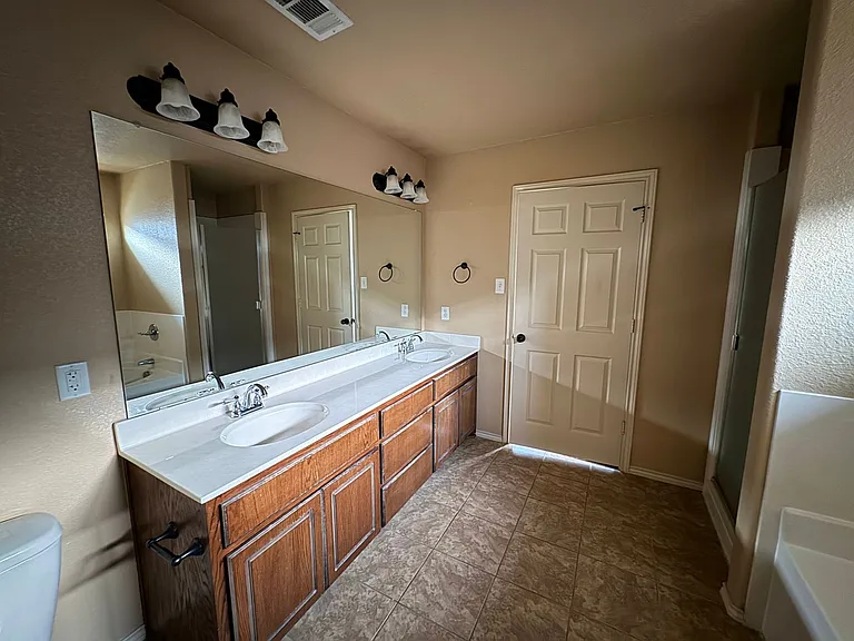 3100 Rockwall Dr — Photo 29