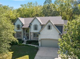 7633 Bell Rd, Shawnee, KS 66217