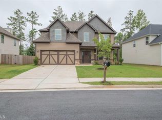 217 Cliffhaven Cir, Newnan, GA 30263