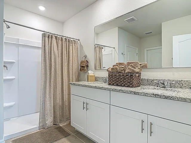 2219 Lake Preserve Cir — Photo 7