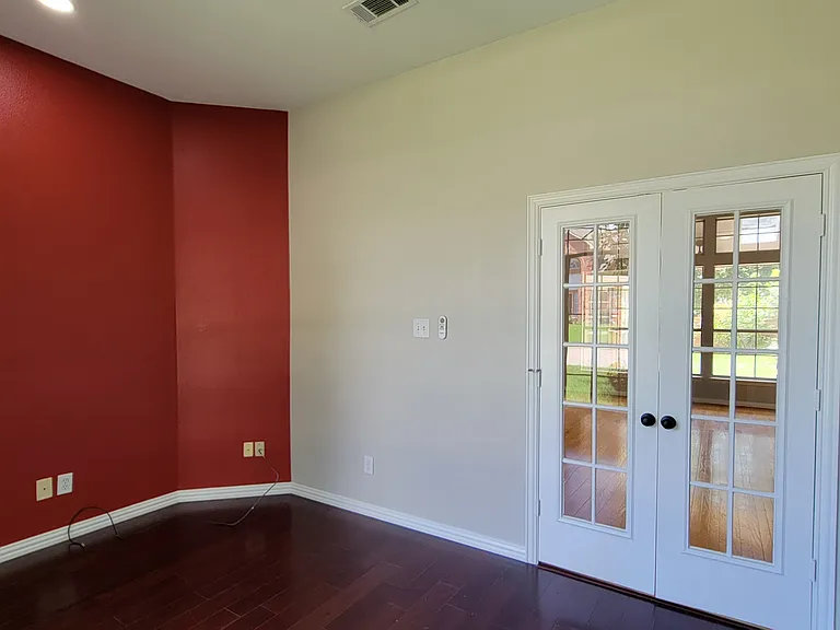 9726 Windy Hollow Dr — Photo 20