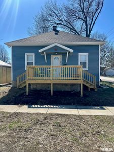 902 E Oak St, Taylorville, IL, 62568