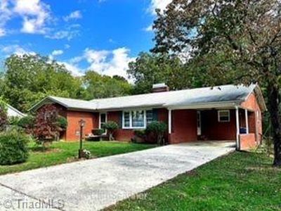 717 Liberty St, Ramseur, NC, 27316
