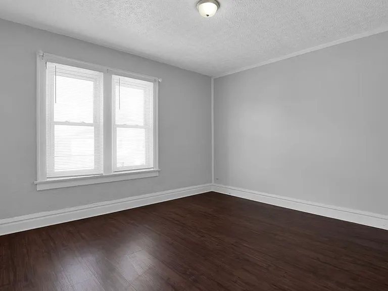 816 Wager St — Photo 9