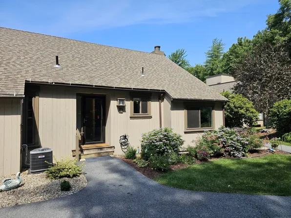 19 Great Meadow Lane #19, Farmington, CT 06001