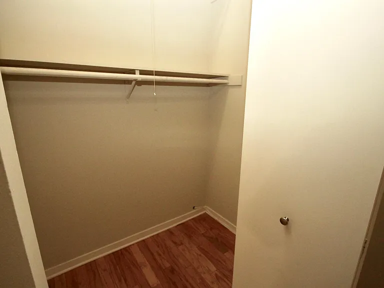 2310 N Clark St #2E — Photo 5