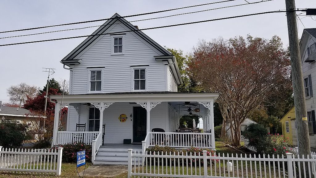 7 Lee St, Wachapreague, VA 23410 Zillow