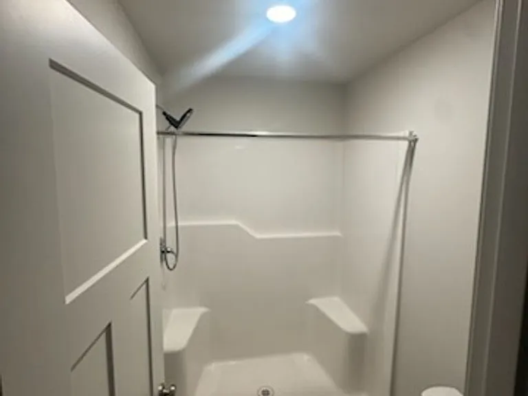 805 Tinley St — Photo 10