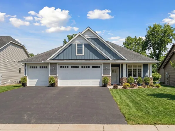 25407 Farmstead Ln, Wyoming, MN 55092