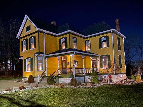 4th image of 210 Henry Ave