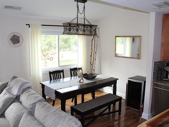 5th image of 1300 Pennwood Ct Unit B2