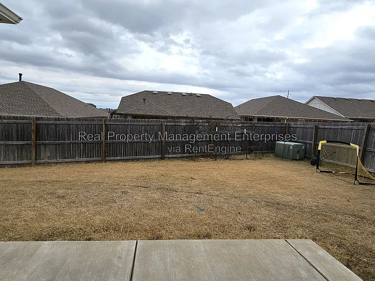 3105 Old Frisco Rd — Photo 17