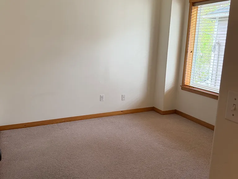 5618 SE 22nd Ave — Photo 10