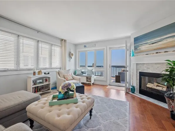 1878 E Ocean View Ave APT E, Norfolk, VA 23503