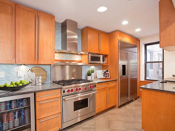 2nd image of 50-54 E 8th St #2N