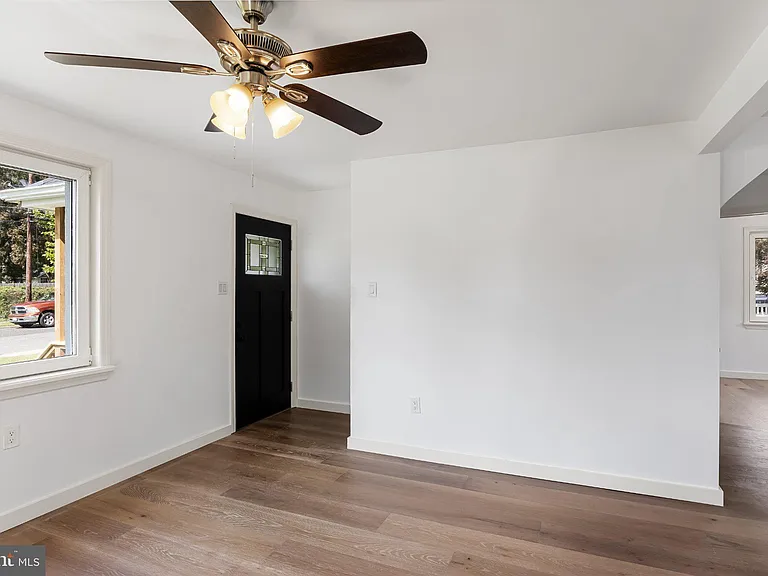 417 Yale Ave — Photo 6