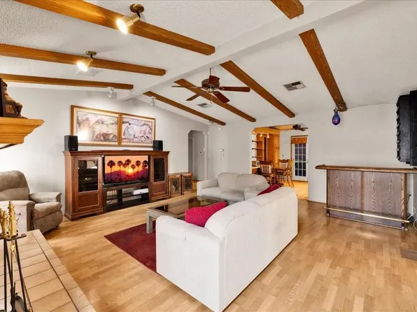 114 Mount Ararat Dr, Cathedral City, CA 92234