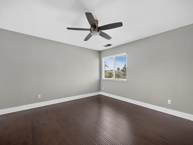 1490 Peppertree Rd — Photo 25