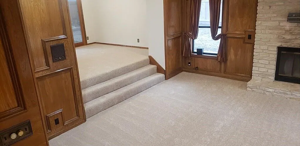 3 bed, 2.5 bath, 2406 sqft, $3,800 — Photo 4