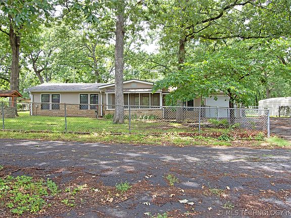 3rd image of 74123 Dogwood Rd