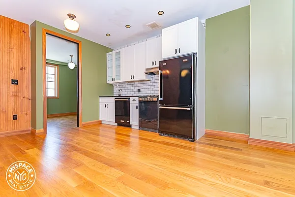 Rented by MySpaceNYC | media 1