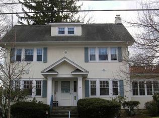 54 Bon Air Ave, New Rochelle, NY 10804