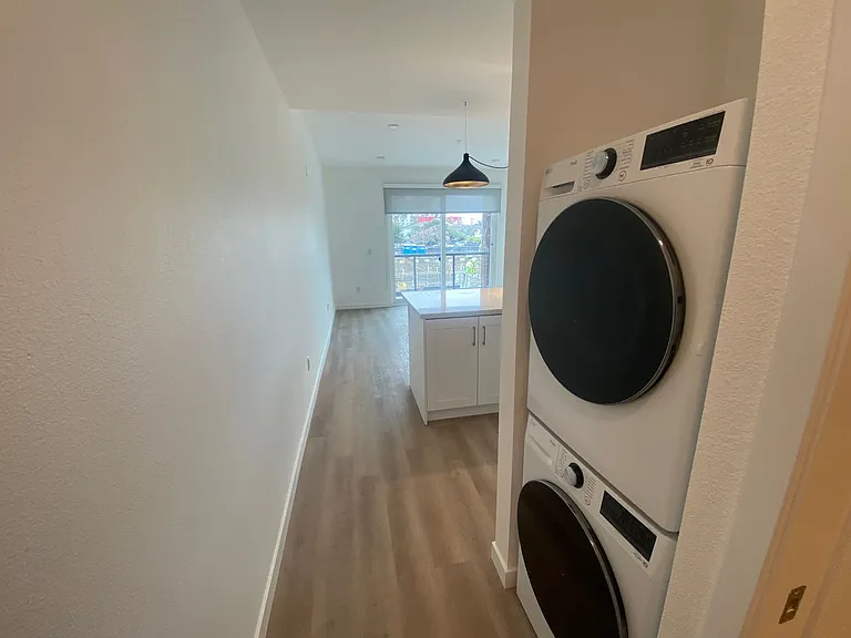 4015 Richmond St #206 — Photo 13