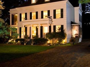 249 Clinton St, Saratoga Springs, NY 12866