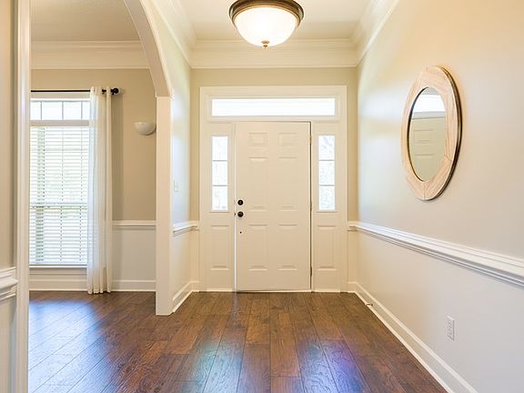 4th image of 4039 Liska Cir