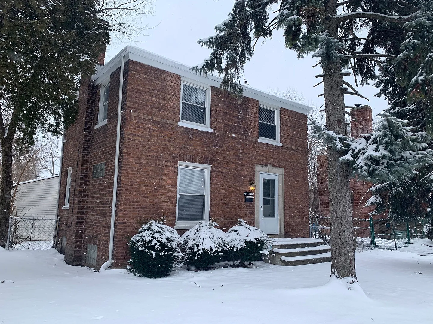 14415 S Clark St photo 1