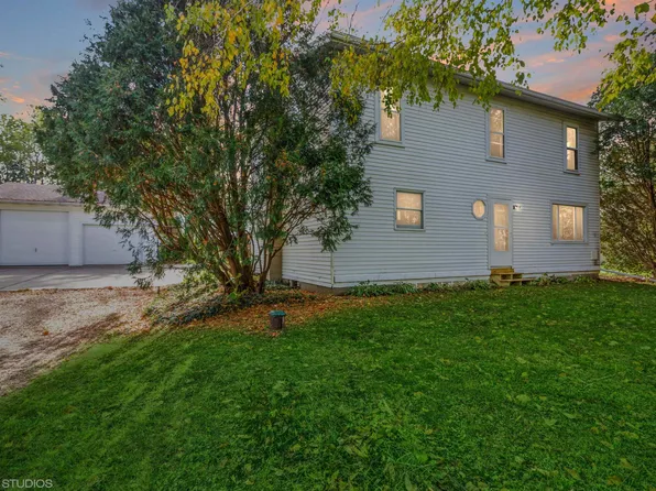 3206 W Creedy Rd, Beloit, WI 53511