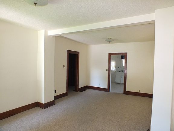4th image of 211 Ross Ave