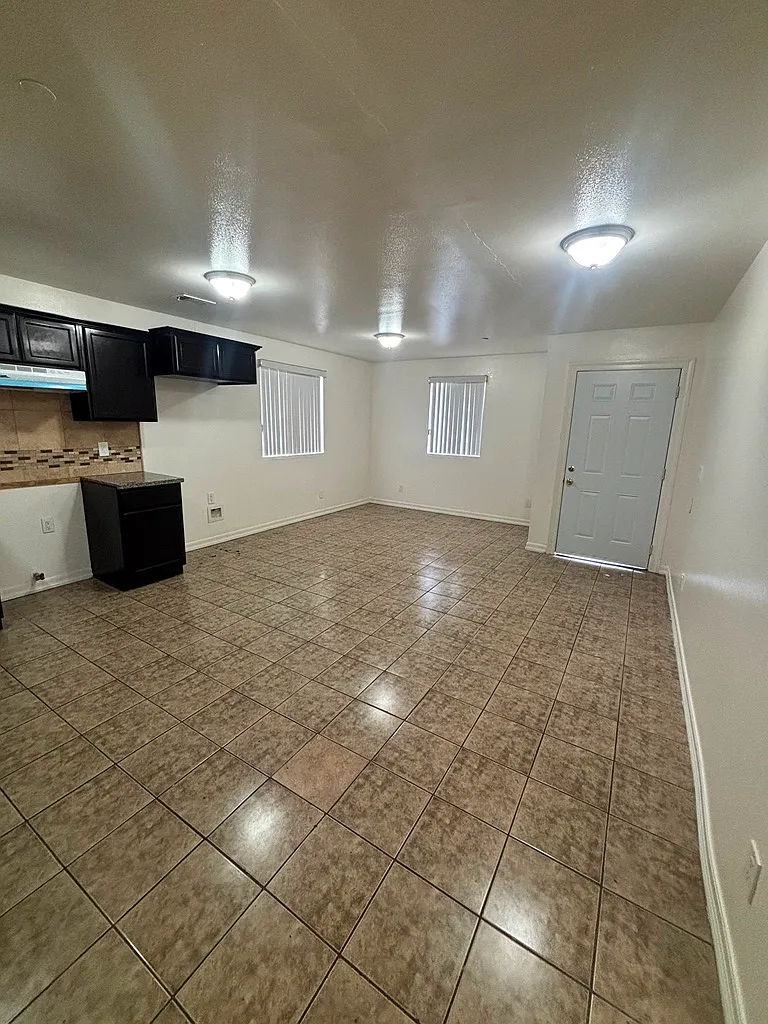 4 bed, 1593 sqft, $3,650 — Photo 3