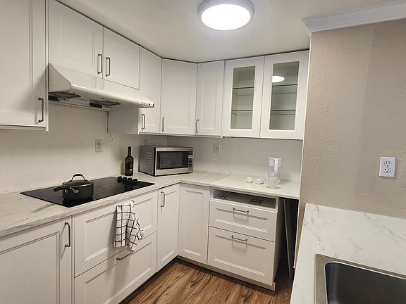 5th image of 10580 White Fir Ct