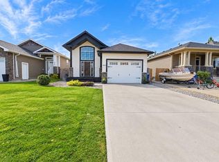 422 N 11th St, Lethbridge County, AB T0L1S0
