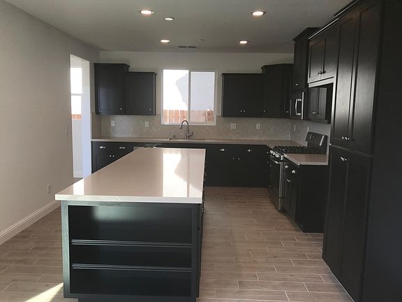 3rd image of 1320 Orchid Dr