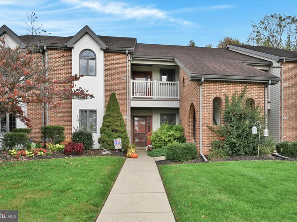 251 Black Oak Dr, Lancaster, PA 17602