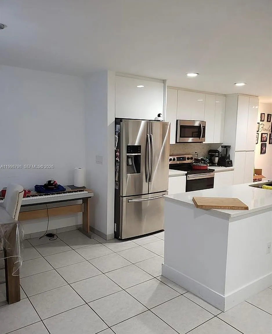 3301 Raleigh St — Photo 3
