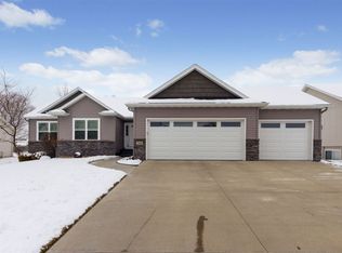 2445 Newcastle Rd, Marion, IA 52302