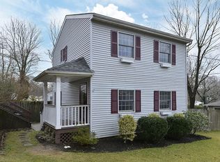 6 Maple Rd, Rocky Point, NY 11778