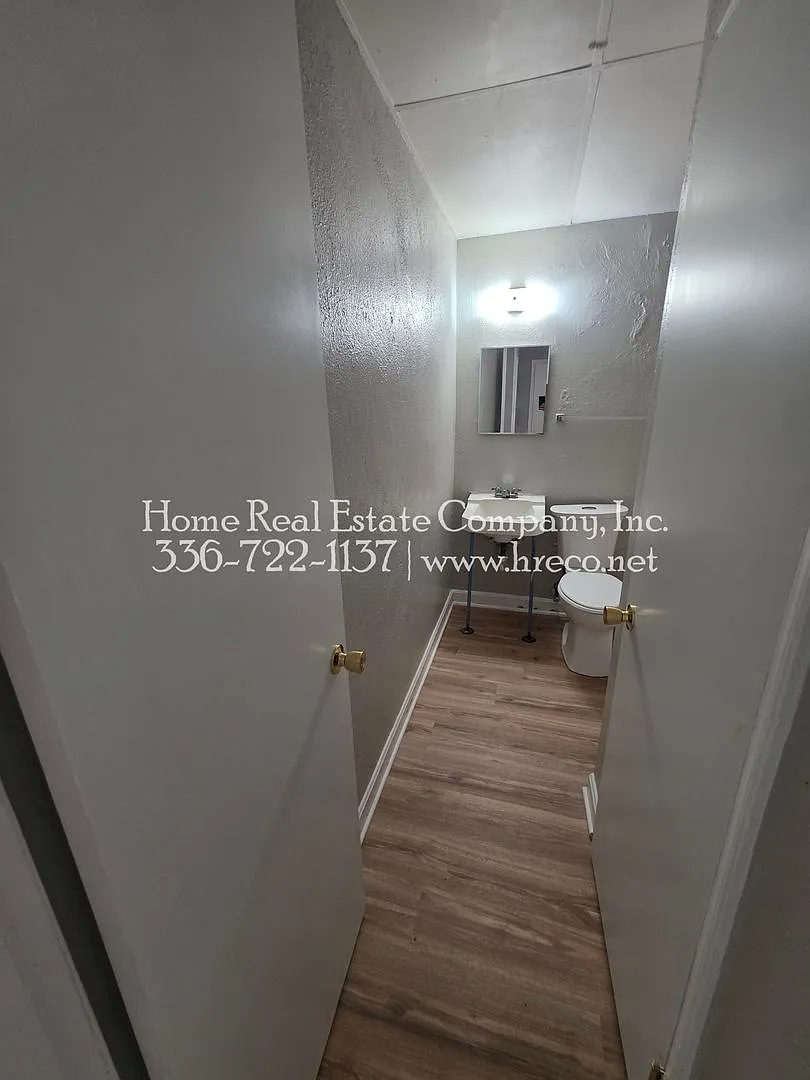 Fayetteville Village Apartments | 1340 Gray Avenue Apt B — Photo 1