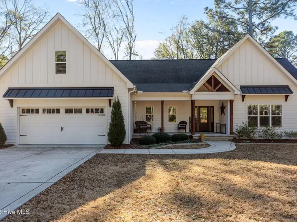 4 Oakmont Drive, Pinehurst, NC 28374