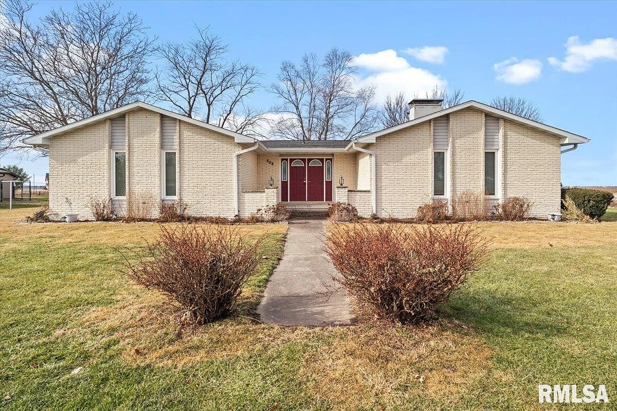 508 Red Bud Ln, Auburn, IL 62615 | Zillow