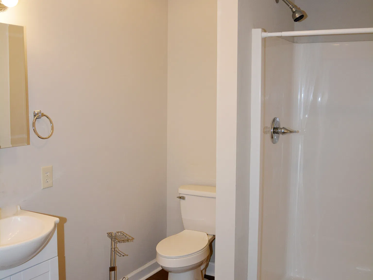 1 bed, 750 sqft, $1,075 — Photo 2