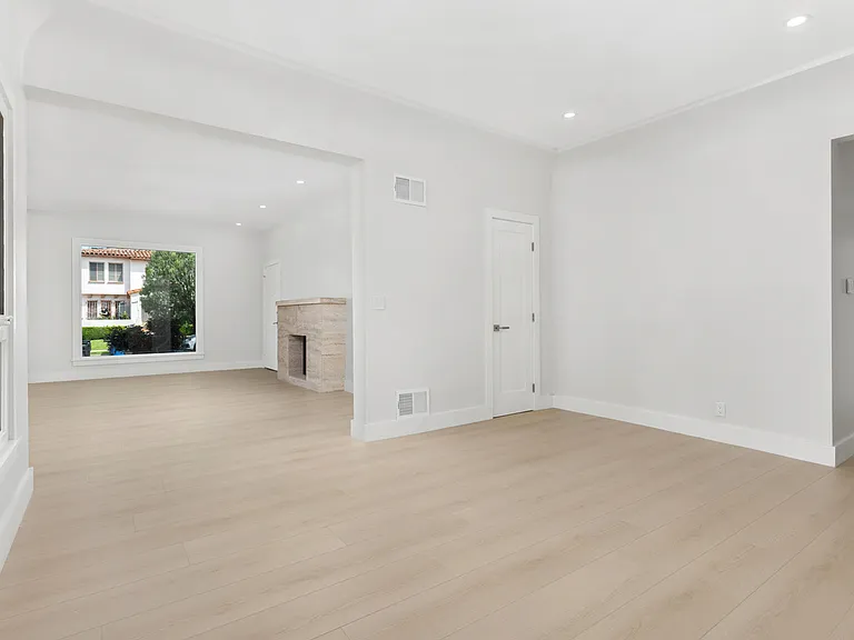 8442 W 4th St #B — Photo 22